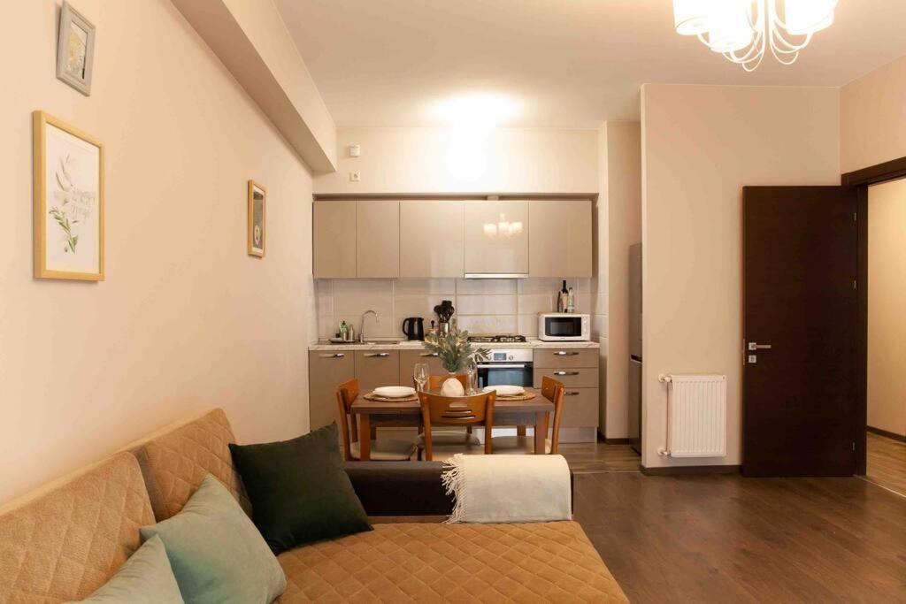 Gg Home - Cozy 1 Bedroom Apartment On Kazbegi Avenue 15 Tbilisi Exterior foto